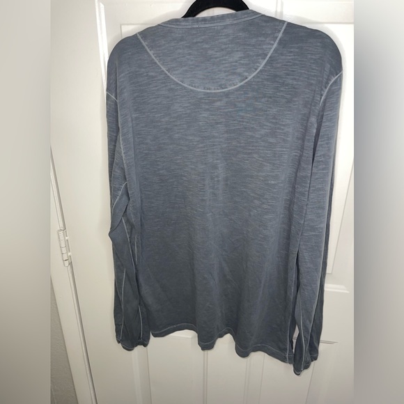 Hugo Boss - Picture 2 of 4